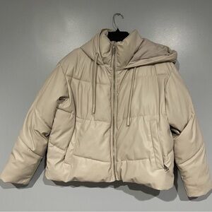 Zara Women's Cream Puffer Jacket Size L
